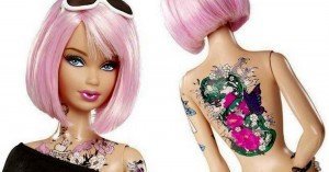 Barbie con tatuajes