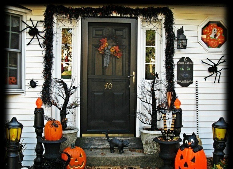Casa decorada Halloween negro