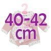 Ropa para muñecos Antonio Juan 40-42 cm - Pelele de lunares rosa con gorro