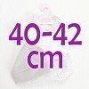 Ropa para muñecos Antonio Juan - Conjunto blanco de cuadros con gorro marrón 40-42 cm