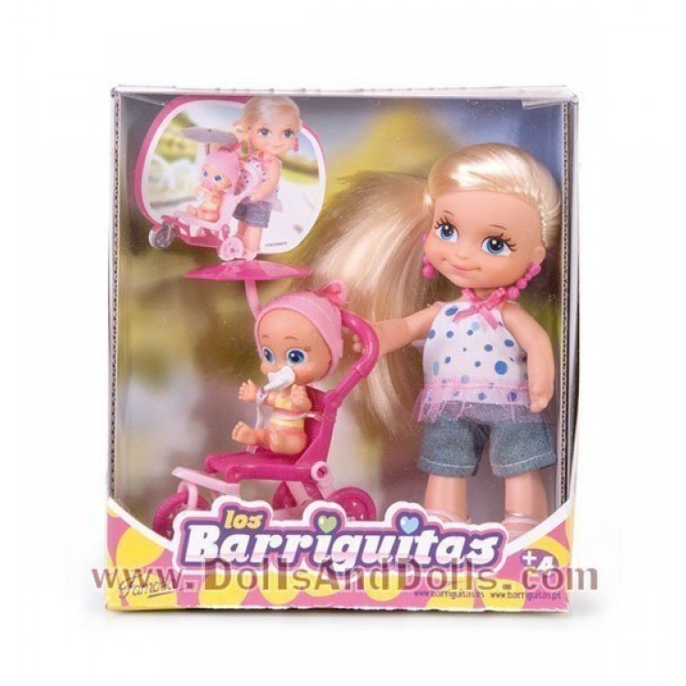 Barriguitas mamá paseando al bebé