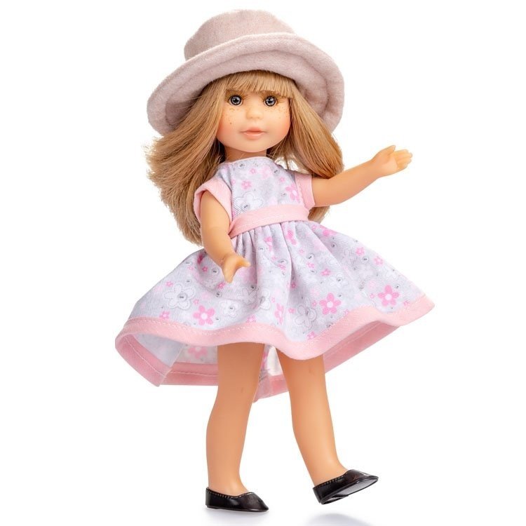 Muñeca Berjuán 22 cm - Boutique dolls - Irene rubia con armario y abrigo