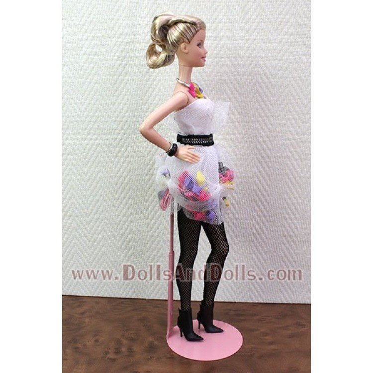 Peana metálica 2299 color rosa para muñecas tipo Barbie