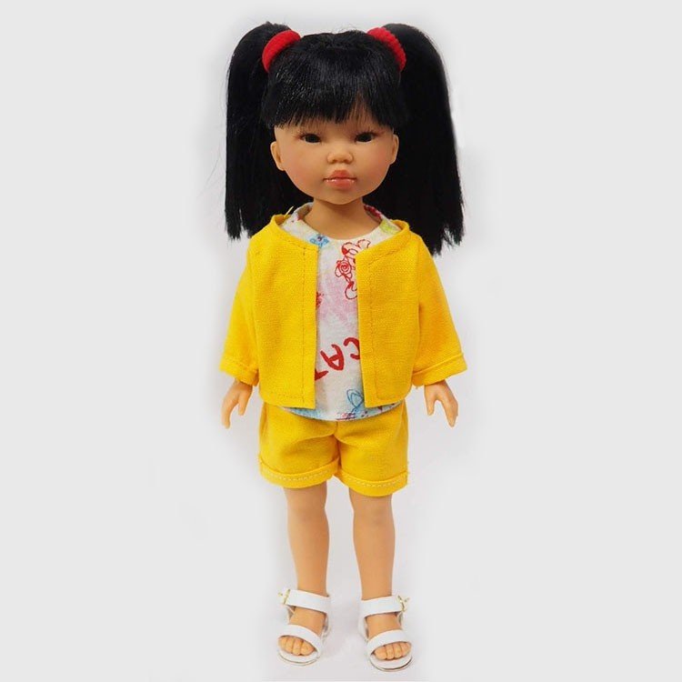 Muñeca Vestida de Azul 28 cm - Los Amigos de Carlota - Umi con conjunto amarillo y camiseta estampada