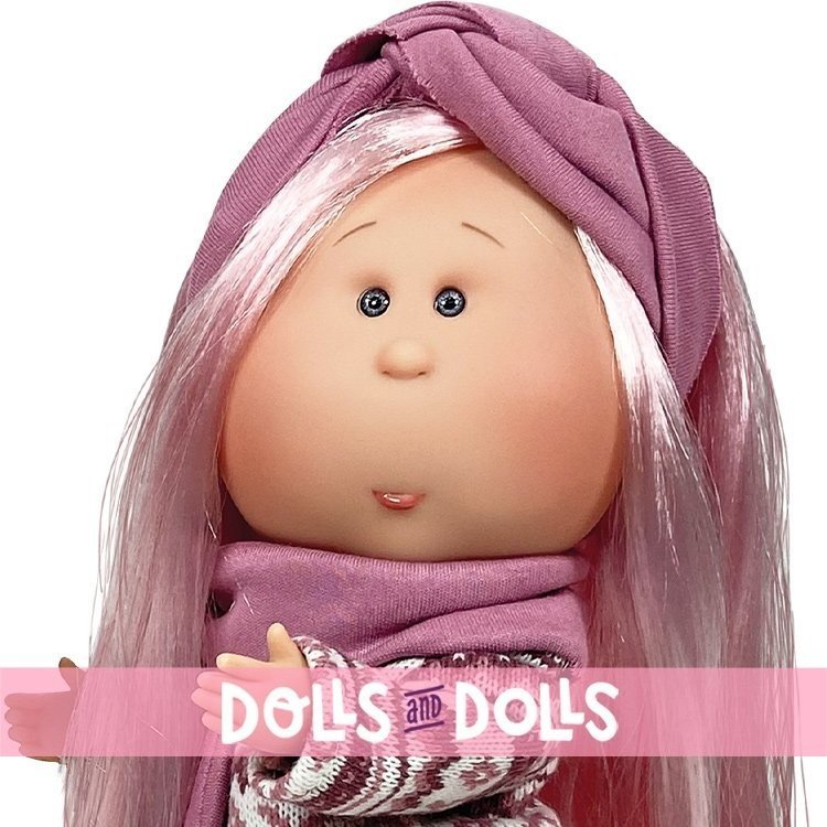 Muñeca Nines d'Onil 30 cm - Mia con pelo rosa y conjunto cenefas invierno