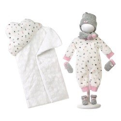 Ropa para Muñecas Llorens 43 cm - Pijama con estampado de manchas, gorrito, guantes, bufanda, peúcos y saco de dormir