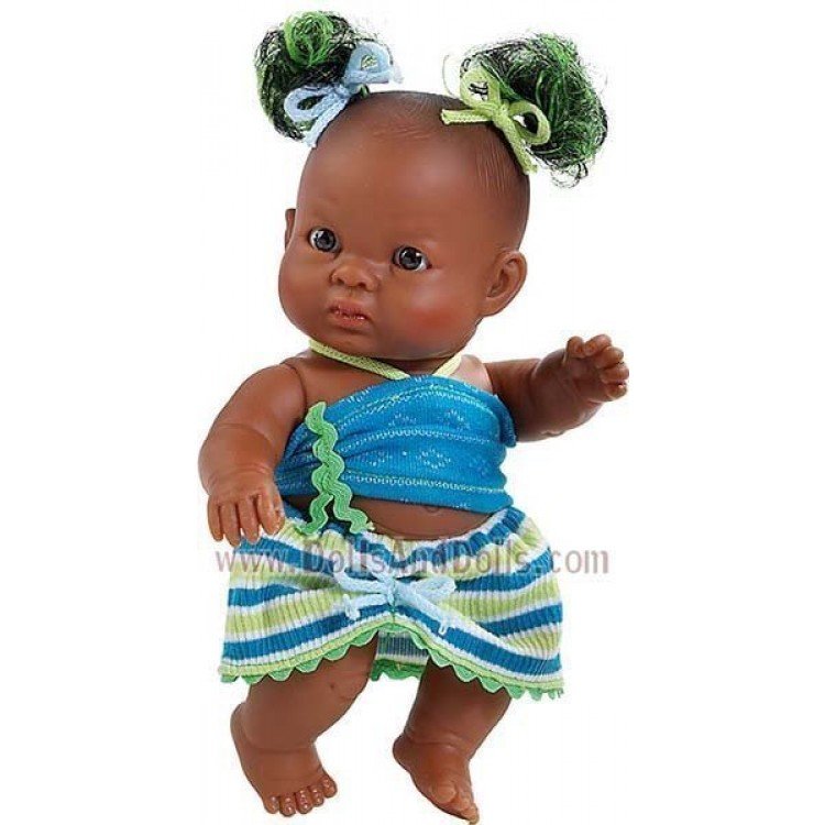 Peque mulatto girl
