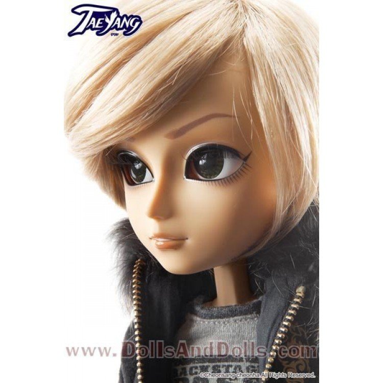 Raiki Taeyang T211 - Dolls And Dolls - Collectible Doll shop