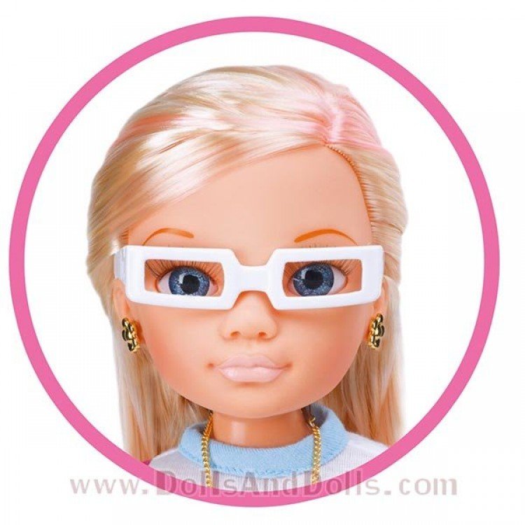 Nancy Travel set