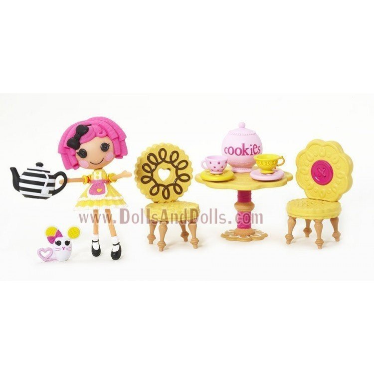 Crumbs' Tea Party