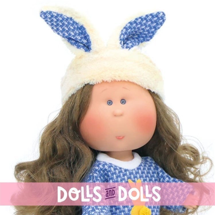 Nines d'Onil doll 30 cm - Mia brunette with bunny sport set
