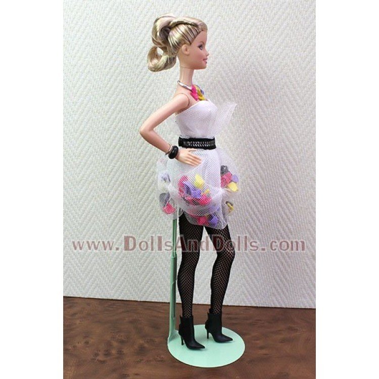 Metal doll stand 2299 in pastel-green for Barbie type