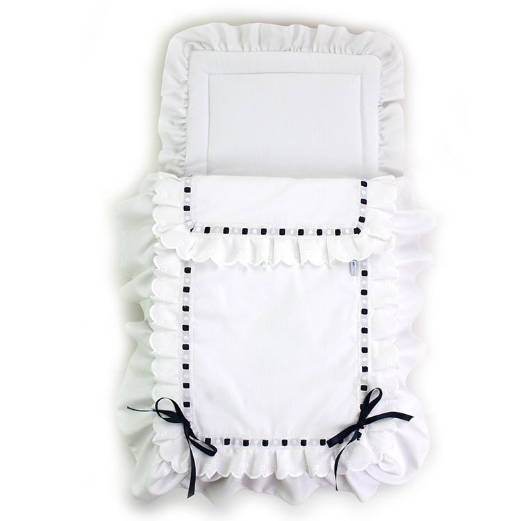 White bag with navy blue ribbon for Arrue and Bebelux parms