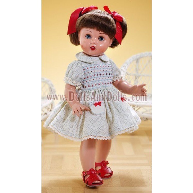 Mariquita Pérez Biege dress with baby blue polka dots. 