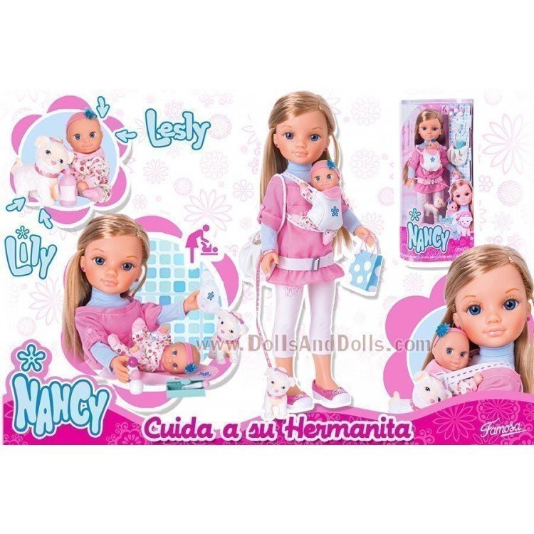 Nancy cuida a su hermanita
