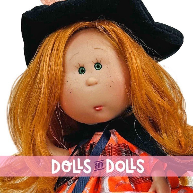 Poupée Nines d'Onil 23 cm - Little Mia Halloween aux cheveux roux ondulés (Sorcière)