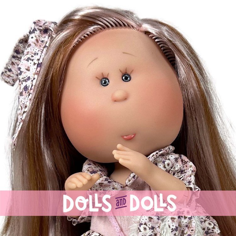 Poupée Nines d'Onil 30 cm - Mia ARTICULÉE avec petit sac en forme de lapin