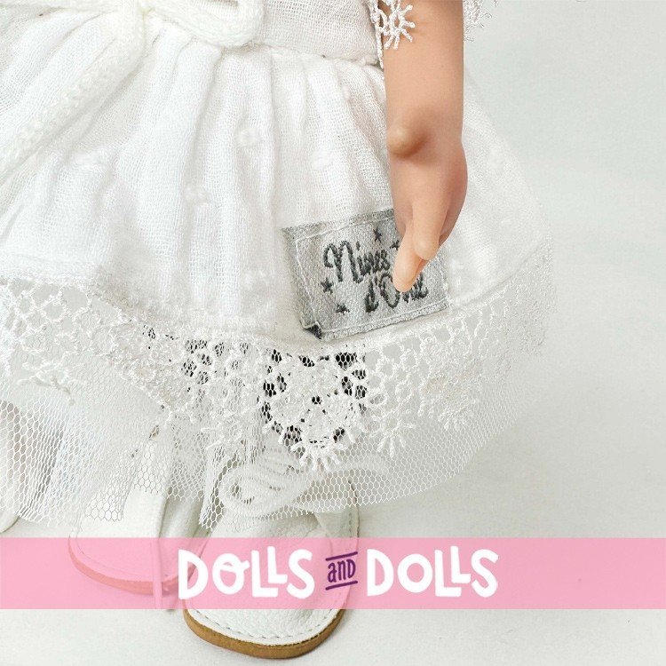 Poupée Nines d'Onil 30 cm - Mia avec cheveux roux, robe blanche et mascotte