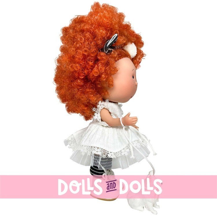 Poupée Nines d'Onil 30 cm - Mia avec cheveux roux, robe blanche et mascotte