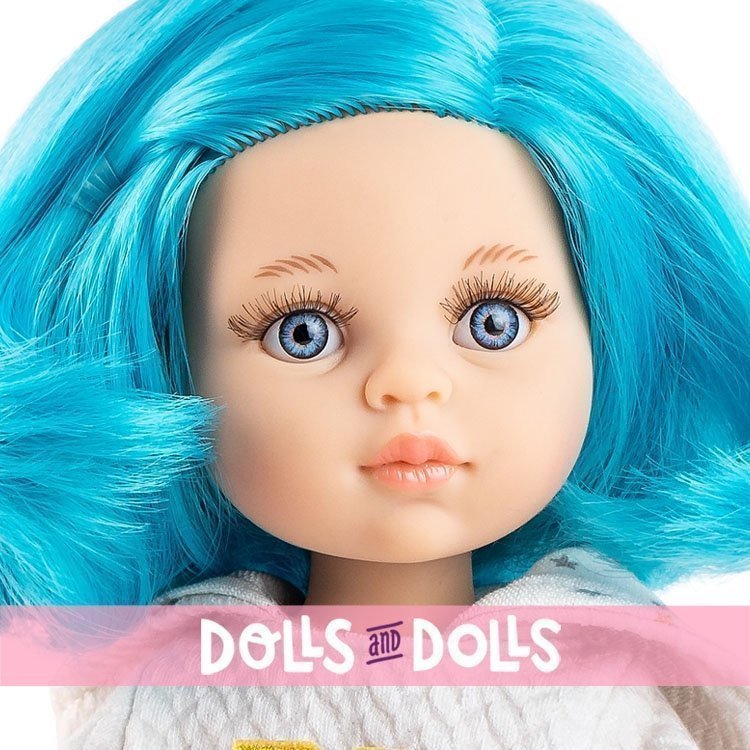 Poupée Paola Reina 32 cm - Las Amigas Funky - Nieves avec un sweat-shirt « Paola Reina ».