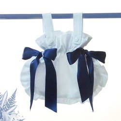 Sac Bebelux en piqué blanc avec liens en satin bleu marine