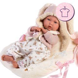 Vêtements pour poupées Llorens 42 cm - Pyjama avec imprimé animalier, gilet à capuche avec oreilles de lapin et coussin beige