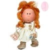 Nines d'Onil Puppe 30 cm - GELENKTE Mia - mit roten Haaren in einem beigen Kleid