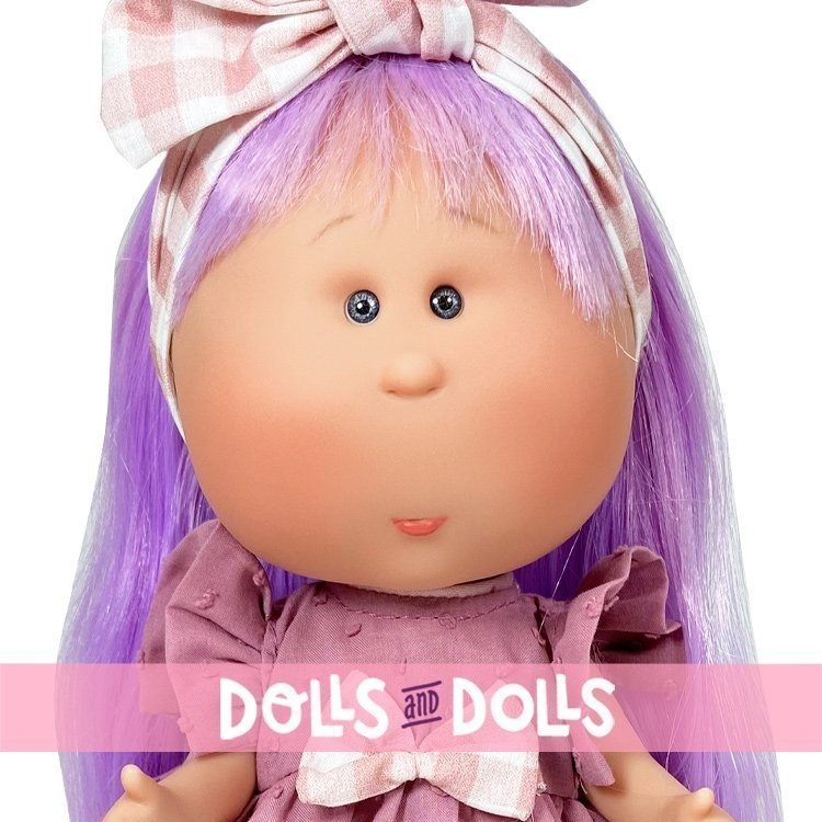 Nines d'Onil Puppe 30 cm - Mia mit fliederfarbenem Haar und rosa Kleid