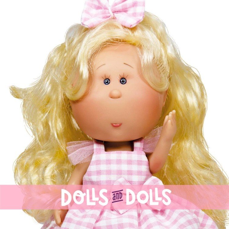 Nines d'Onil Puppe 30 cm - Mia blond mit rosa kariertem Kleid und Maskottchen