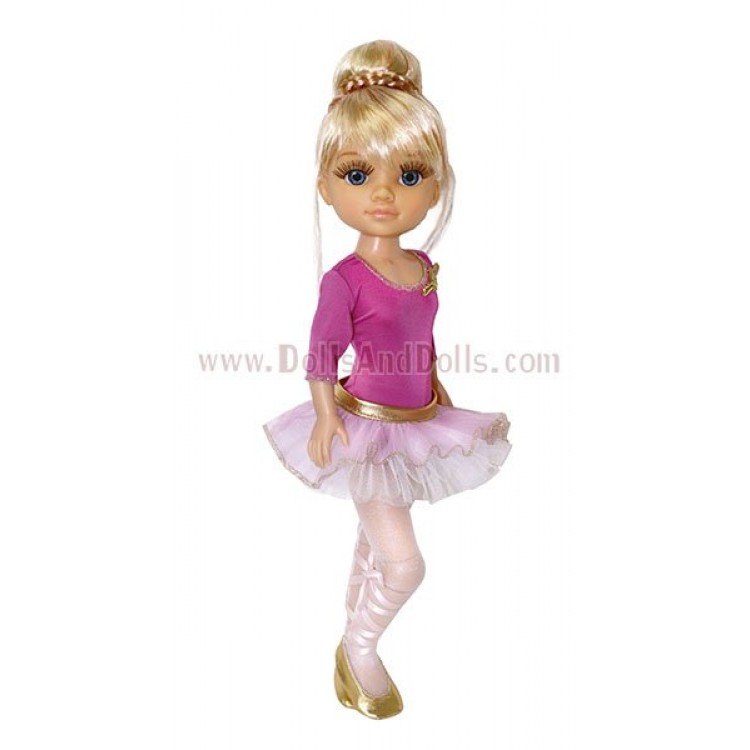 Nancy three wishes - Costumes