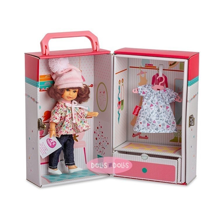 Bambola Berjuan 22 cm - Boutique bambole - Irene dai capelli rossi con armadio e vestito