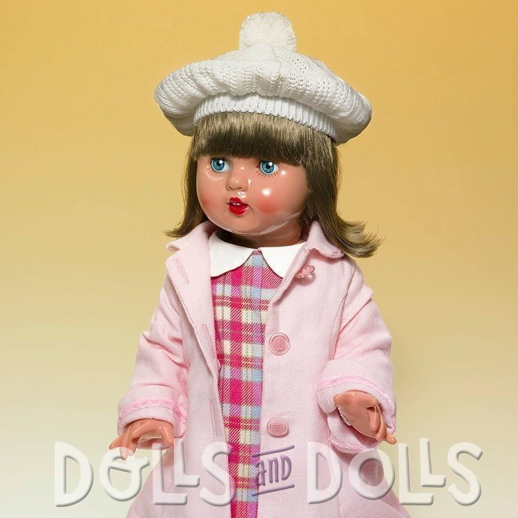 Bambola Mariquita Pérez 50 cm - Abito a scacchi con cappotto rosa