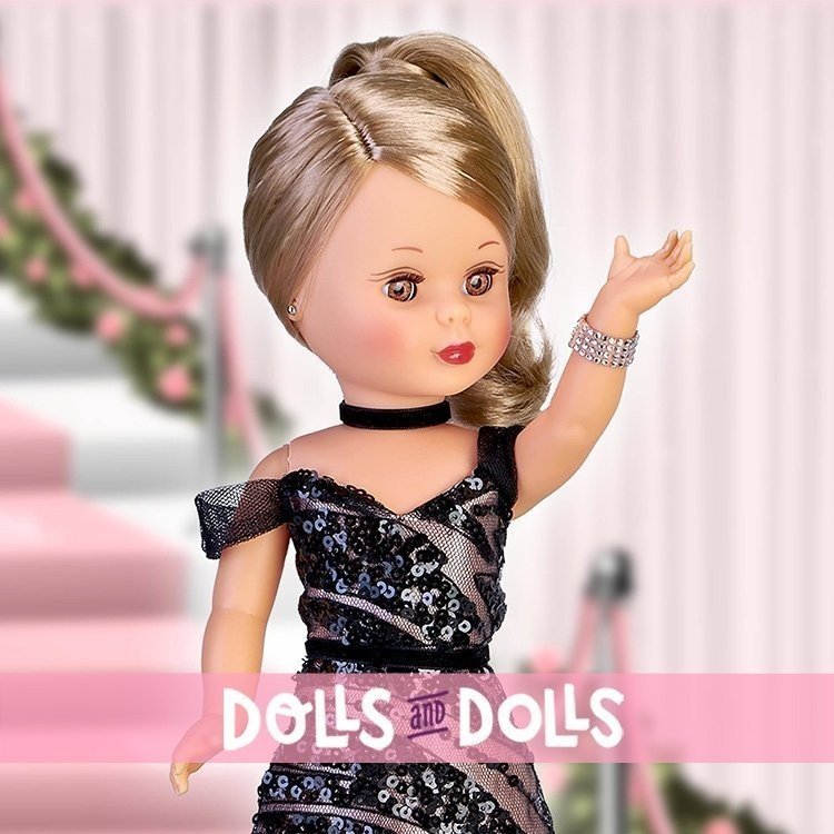Bambola da collezione Nancy 41 cm - Nancy Collection Assistente di Volo  Riedizione 2023 - Dolls And Dolls - Negozio di Bambole da collezione