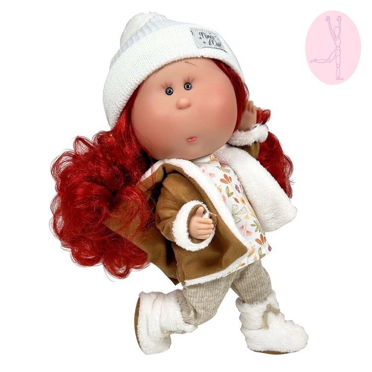 Bambola Nines d'Onil 30 cm - Mia ARTICOLATA - rossa con outfit invernale
