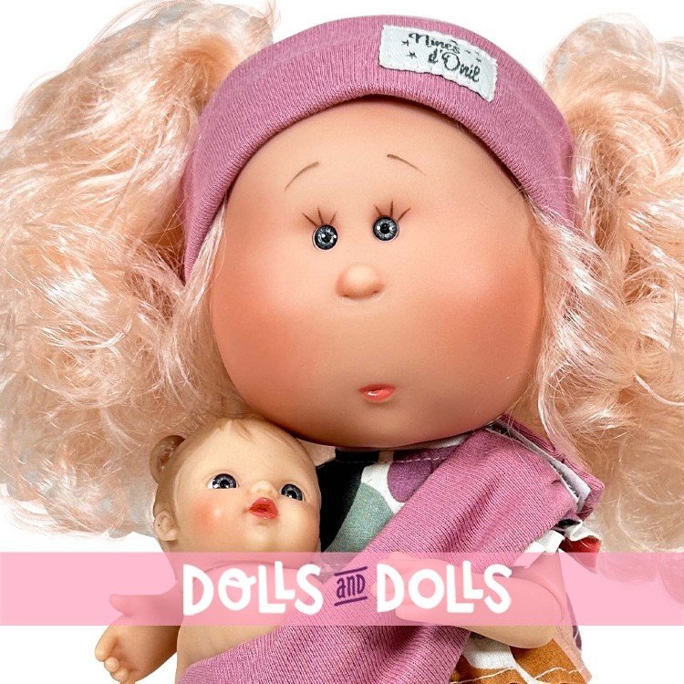 Bambola Nines d'Onil 30 cm - Mia ARTICOLATA - mamma con i capelli rosa con abito a stampa naturale