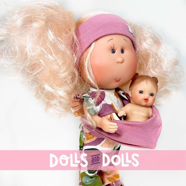 Bambola Nines d'Onil 30 cm - Mia mamma con i capelli rosa con abito a stampa naturale