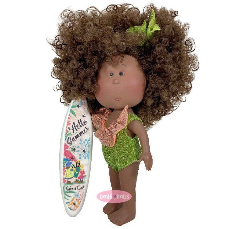 Bambola Nines d'Onil 30 cm - Mia summer black con capelli ricci e costume da bagno verde