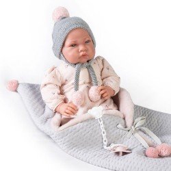 Bambola Antonio Juan 42 cm - Neonato con sacco a pelo e pompon